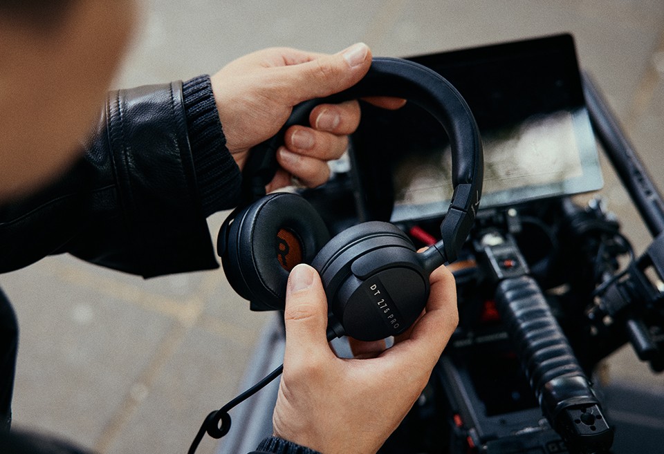 Beyerdynamic's $150 DT 275 PRO Is a Monitoring Tool, Not a Toy: And Its Spec Sheet Says So